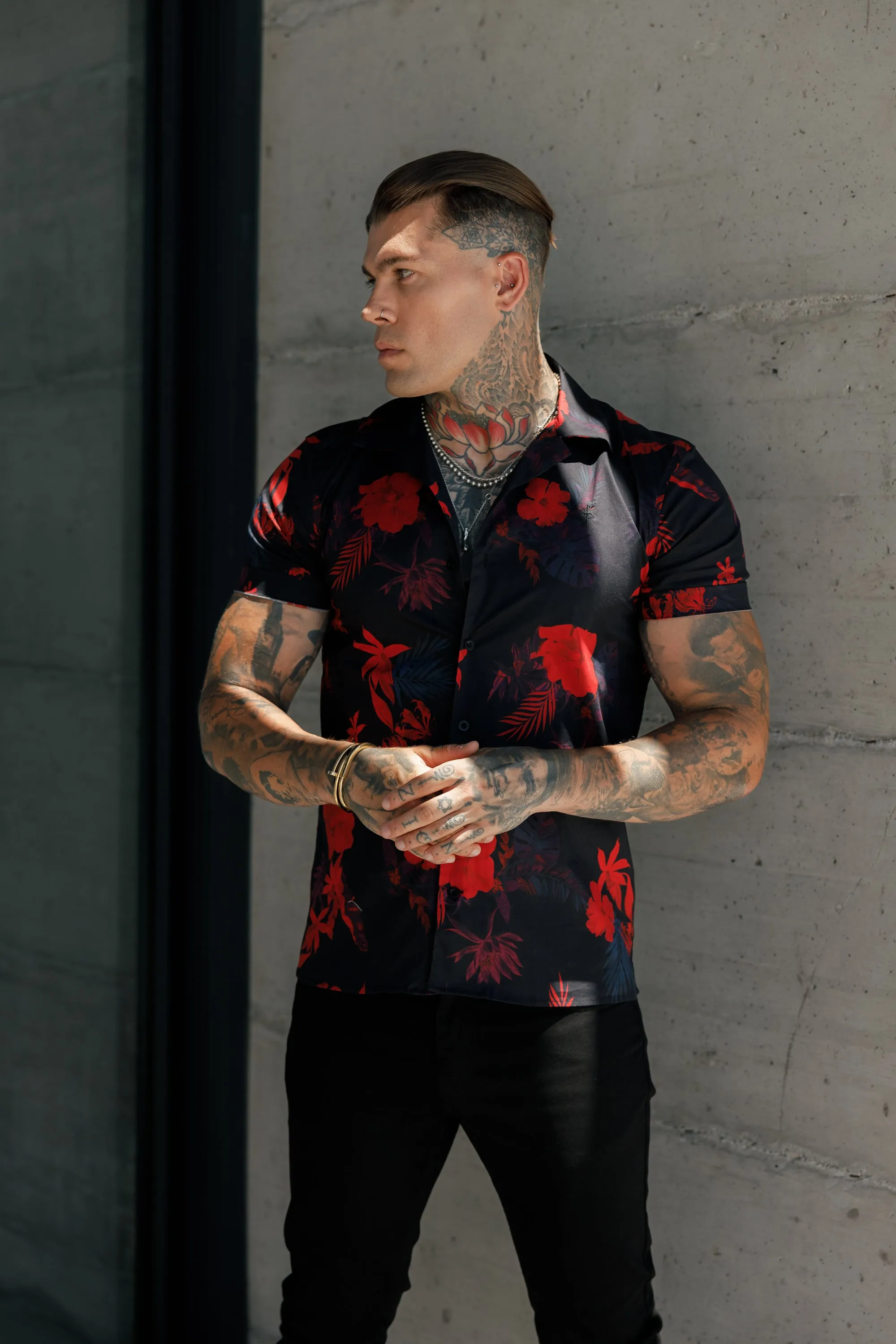 Father Sons Hawaiian Boxy Black / Red Floral Print Stretch with Revere Collar Short Sleeve - FS994