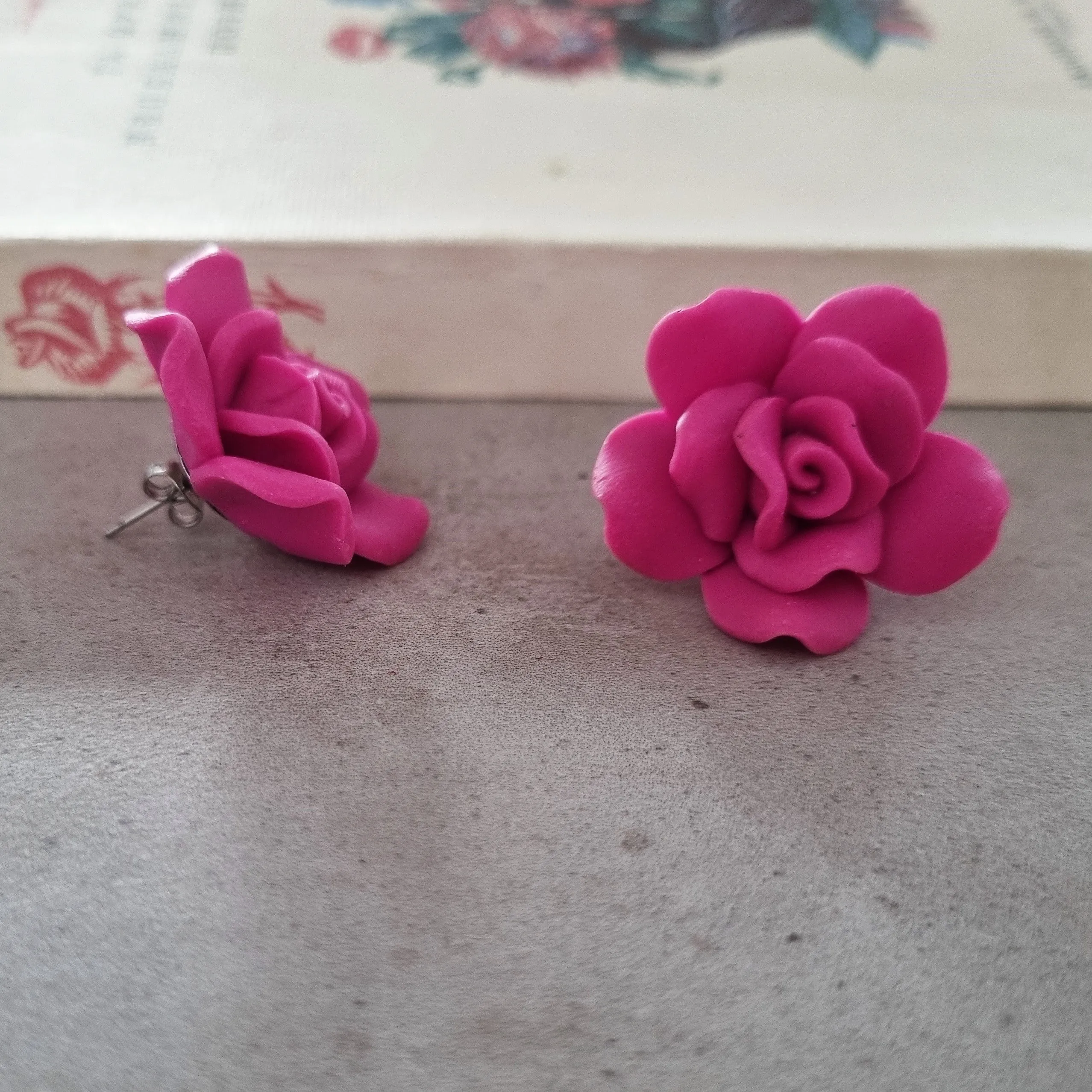 Flower earrings - fuschia