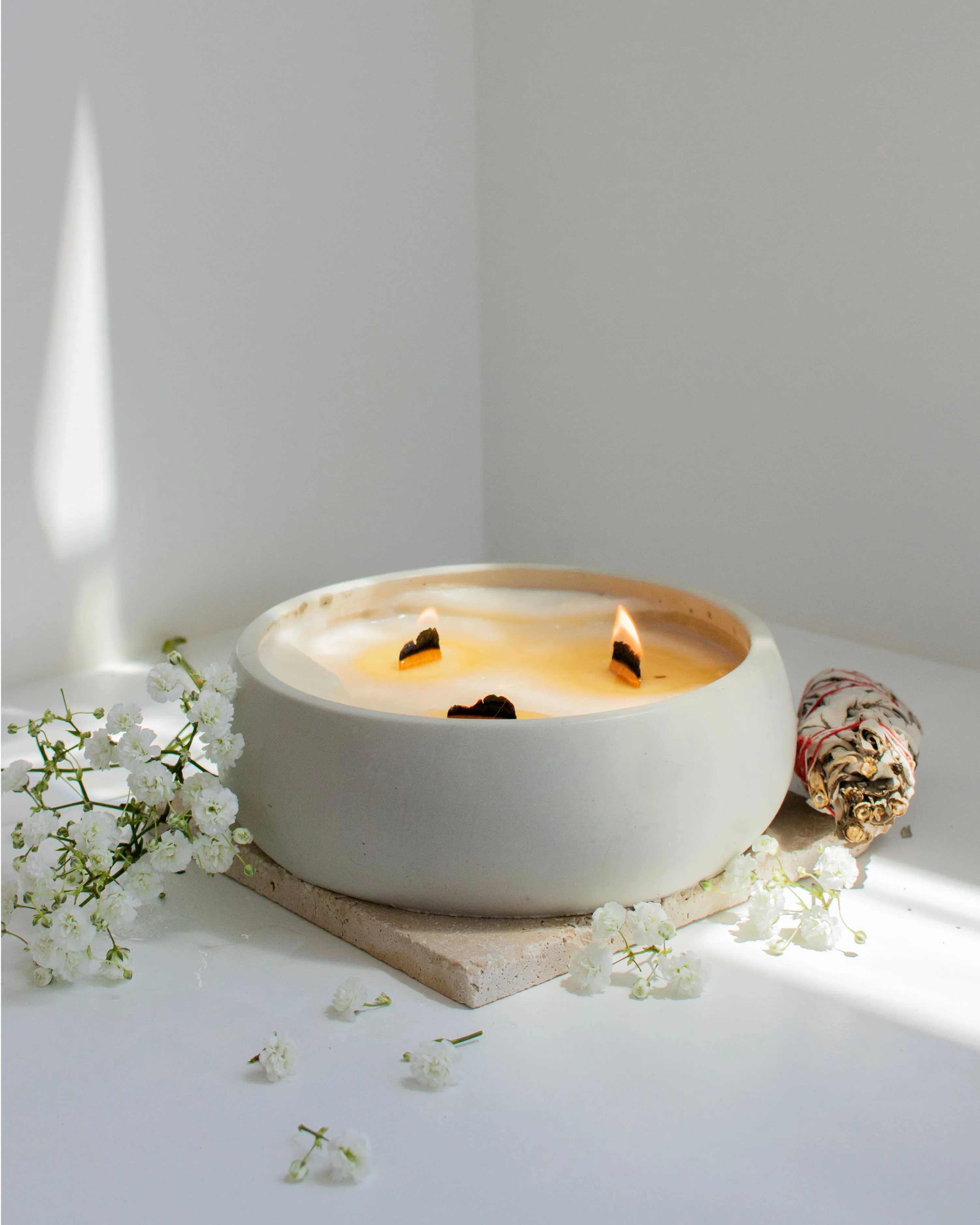 Pause Coconut Soy Candle - Concrete Wooden Wick Vessel